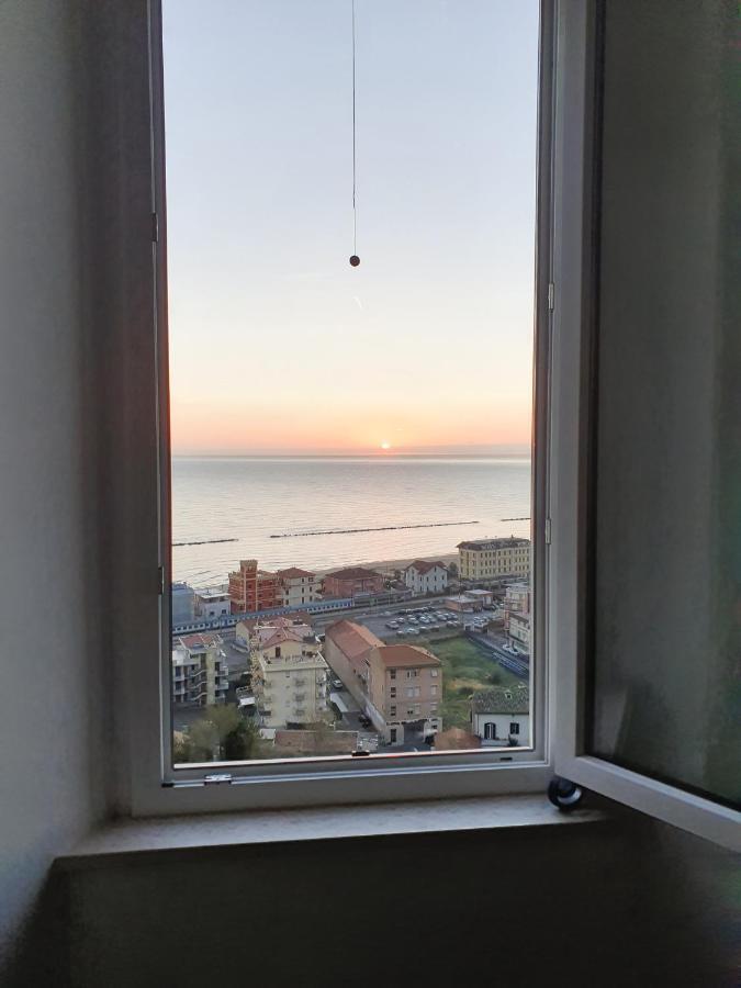 B&B Porta Marina Grottammare Bagian luar foto